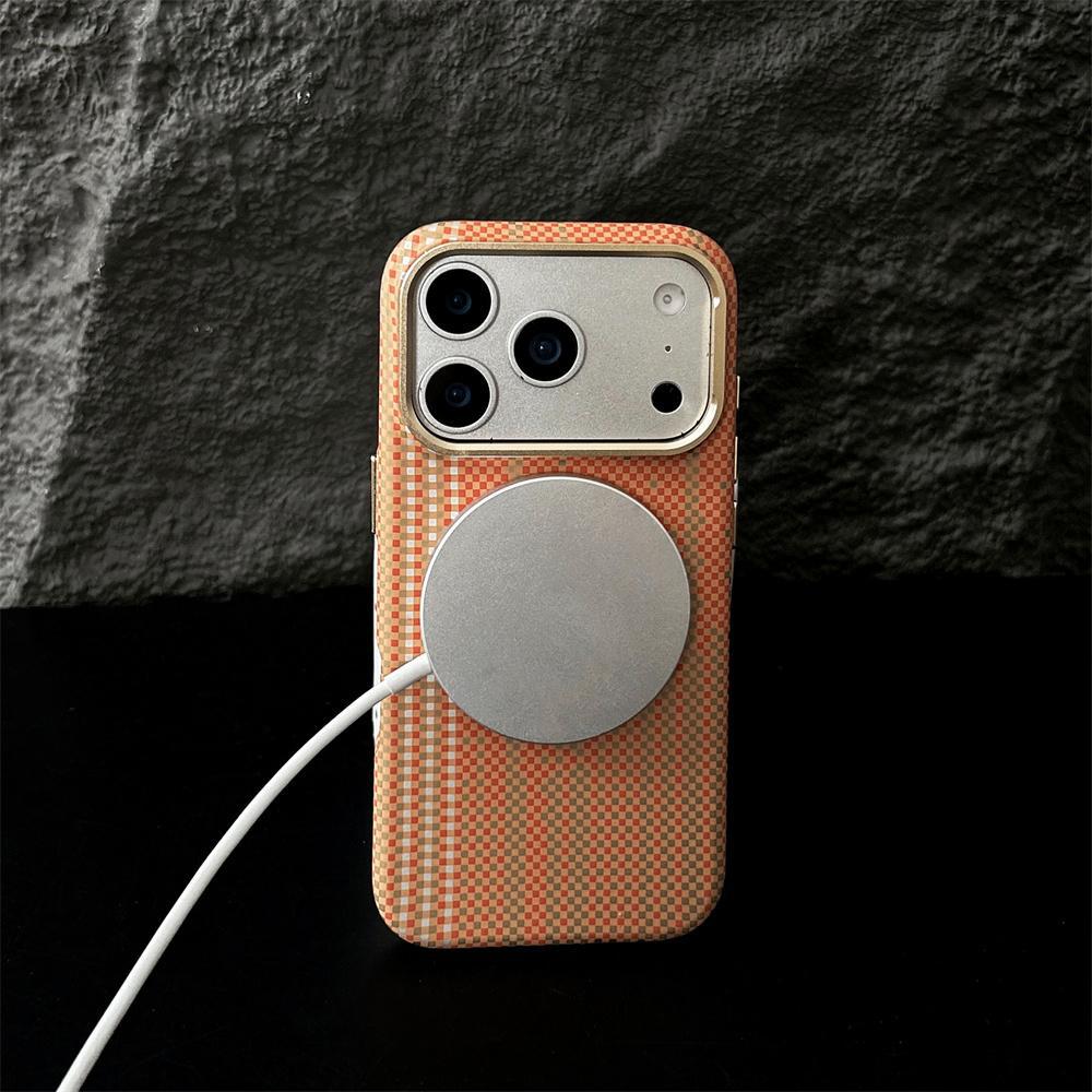 Kevlar Magnetic iPhone Case with Military-Grade Protection - Moderno Collections