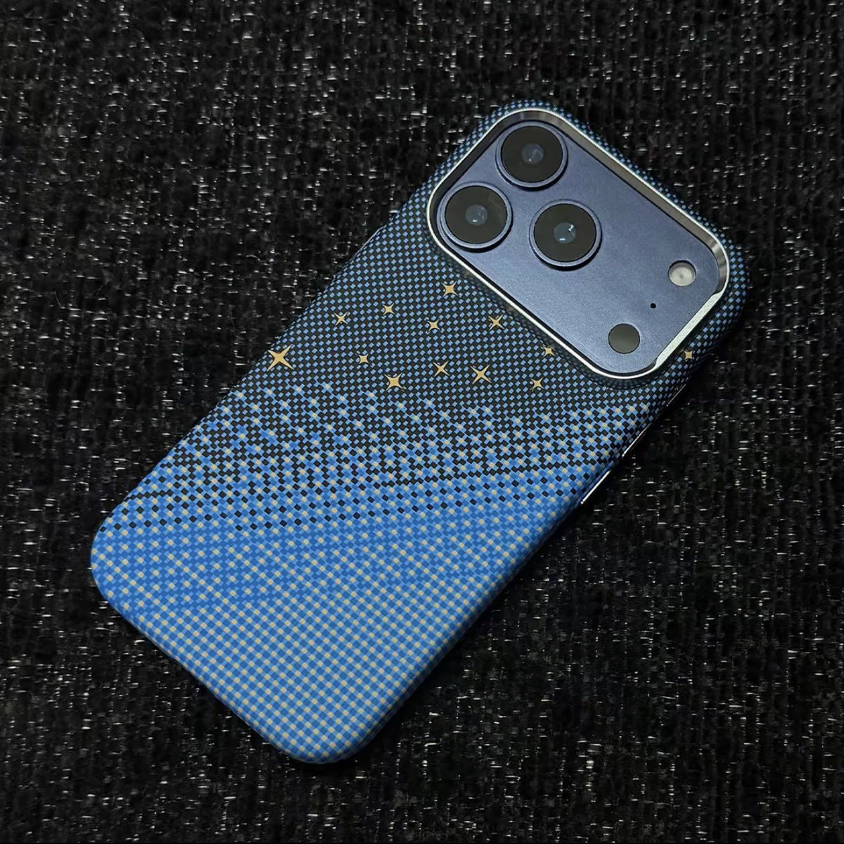 Premium Magnetic iPhone Case with Kevlar Protection - Moderno Collections